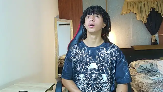 kim curlyy online show from July 2026 01:06:02 PM