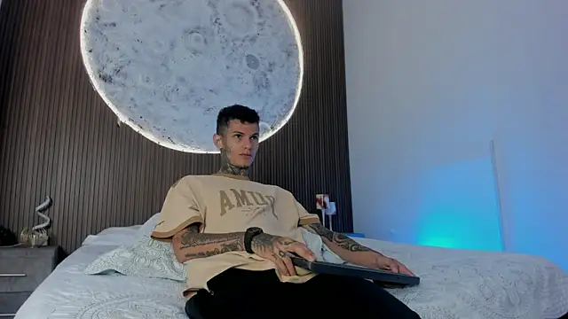 Paulo 527 online show from April 2026 05:46:02 AM