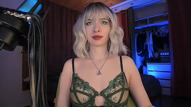 Mistress Iris online show from January 2026 08:10:02 PM