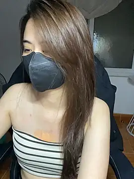 Lunamoon68 online show from April 2026 05:51:01 PM