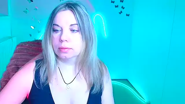 Amanda Swannn online show from March 2026 06:39:02 AM