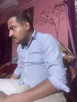 Saxymood1111 online show from April 2026 06:17:01 PM