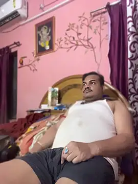 Saxymood1111 online show from April 2026 06:42:01 PM