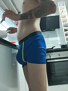 nofaceloverss online show from July 2026 05:44:01 PM