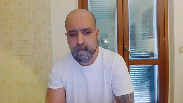 AMIRDIB2025 online show from April 2026 05:06:01 PM