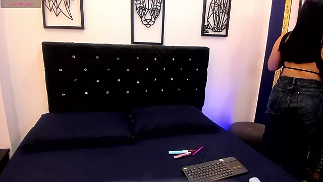 AgathaMyller online show from March 2026 12:42:02 PM