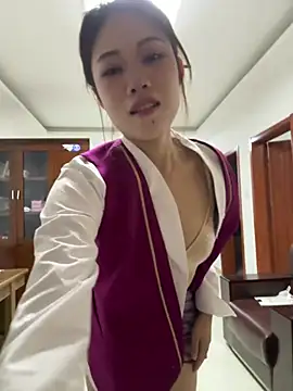 youyou-baby999 online show from April 2026 11:18:02 AM