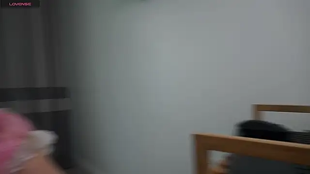 evy miu online show from April 2026 07:25:02 AM