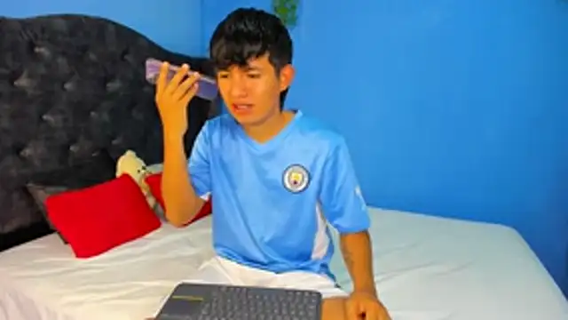 Mikke18 online show from February 2026 08:24:02 PM