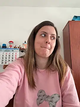 Sareyxon online show from April 2026 01:08:02 PM