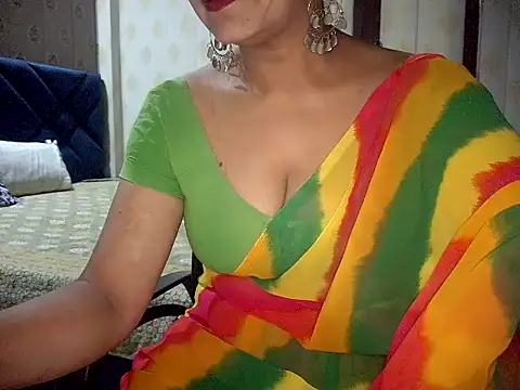 Hotronita123 online show from July 2026 10:33:02 AM