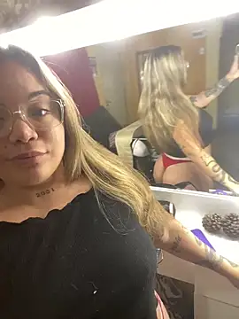 Lindalatina2001 online show from April 2026 02:28:01 AM