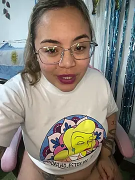 Lindalatina2001 online show from July 2026 08:23:02 PM