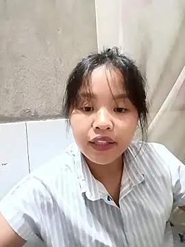 Snapshot of Pretty-haert chatting on June 2026 03:45:01 PM Pretty-haert online show from June 2026 03:45:01 PM