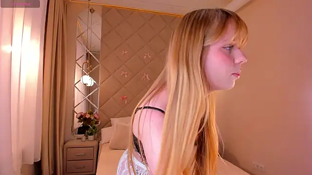 Snapshot of Victori_Fox chatting on June 2026 12:26:01 AM Victori Fox online show from June 2026 12:26:01 AM