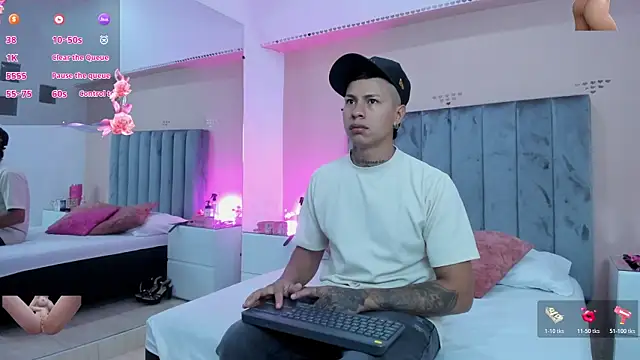 kaylaa sex online show from April 2026 01:27:02 PM