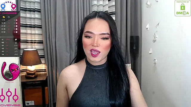 Fantacyloverr online show from June 2026 11:43:02 PM