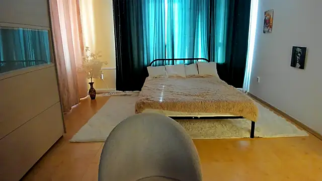 KrisDoeil online show from April 2026 02:36:01 AM