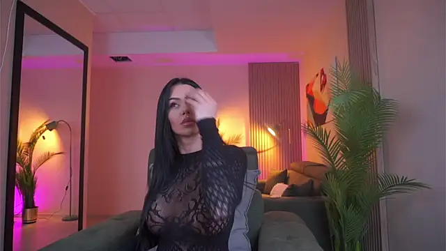 Ivy Trix online show from April 2026 06:19:01 PM