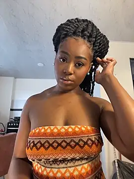 Cynthia es online show from July 2026 04:38:02 PM