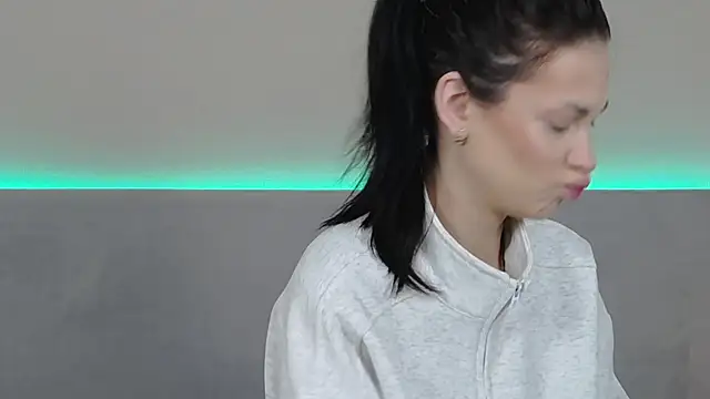 RachaelMils online show from March 2026 04:01:01 AM