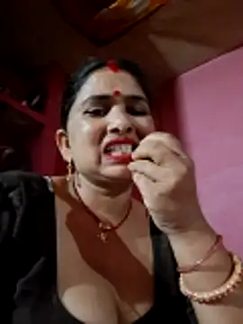 Your-shreya143 online show from May 2026 03:18:01 PM