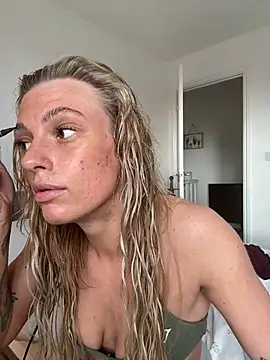Blonde BambiXX online show from March 2026 11:39:02 AM