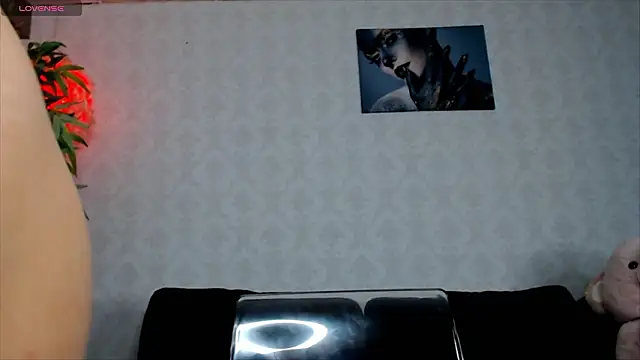 SilviaVanda online show from February 2026 07:15:01 AM