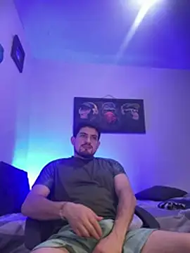 Snapshot of williamsmiiths16 chatting on July 2026 03:47:01 PM williamsmiiths16 online show from July 2026 03:47:01 PM