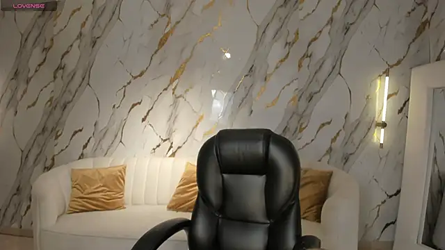 MadisonKane online show from April 2026 11:15:01 AM