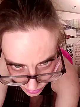 snowbird1117 online show from March 2026 07:46:02 AM