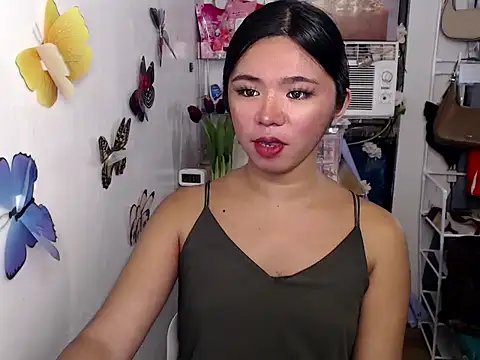Snapshot of voganmarie chatting on July 2026 05:03:02 AM voganmarie online show from July 2026 05:03:02 AM