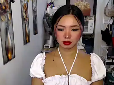 Snapshot of voganmarie chatting on July 2026 06:16:02 AM voganmarie online show from July 2026 06:16:02 AM