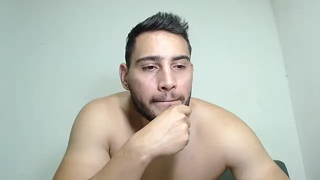 Seank Noszka online show from May 2026 04:52:02 AM