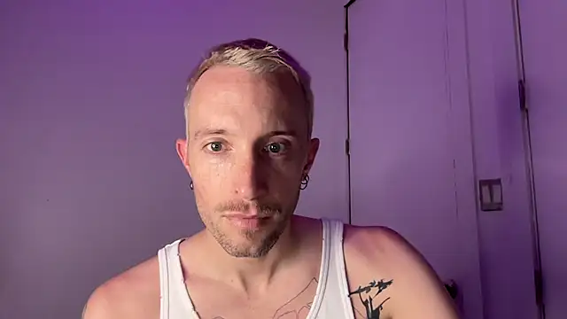 Snapshot of xanderxnyc chatting on July 2026 10:49:02 PM xanderxnyc online show from July 2026 10:49:02 PM