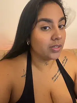 Snapshot of YenthCorona chatting on June 2026 02:53:01 AM YenthCorona online show from June 2026 02:53:01 AM