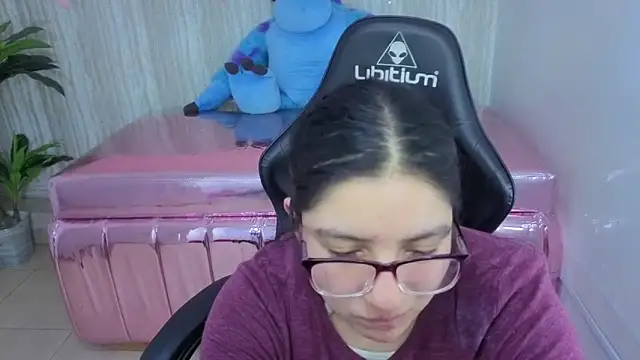 eva smit t online show from March 2026 02:27:02 AM