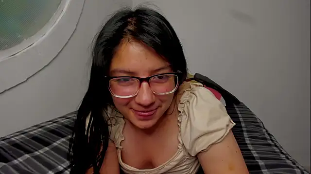 eva smit t online show from April 2026 02:31:01 AM