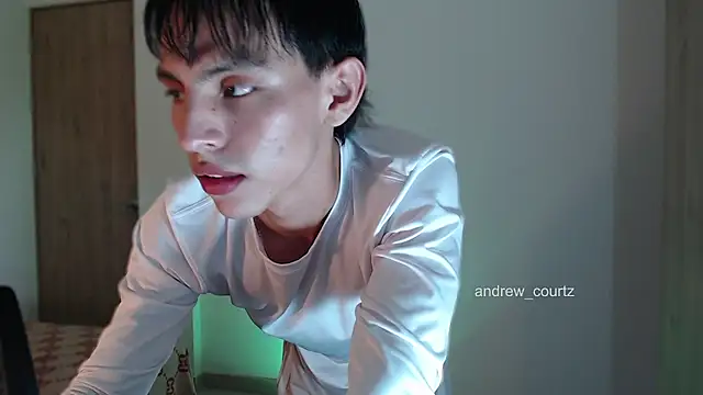 andrew courtzz online show from March 2026 09:21:02 PM