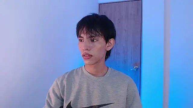 andrew courtzz online show from May 2026 06:37:01 PM