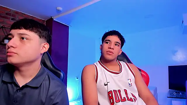 HotThreesoome online show from March 2026 12:33:01 PM