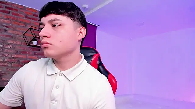 HotThreesoome online show from March 2026 12:05:02 PM