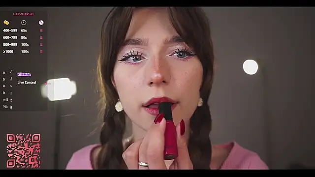 Lanenger online show from April 2026 10:18:01 PM