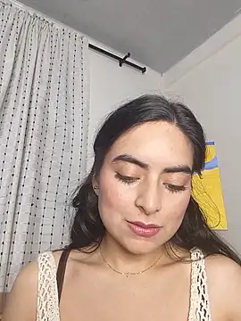 saasha Petit online show from March 2026 11:59:02 AM