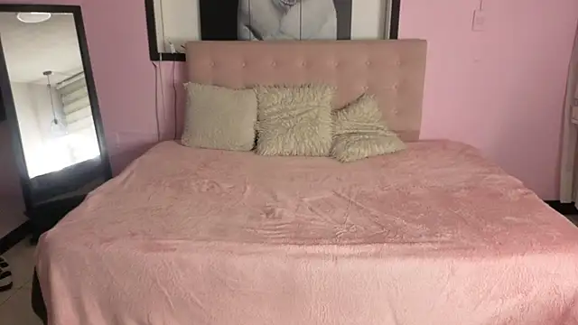 Snapshot of Sara_valderrama_ chatting on July 2026 02:31:01 PM Sara valderrama online show from July 2026 02:31:01 PM