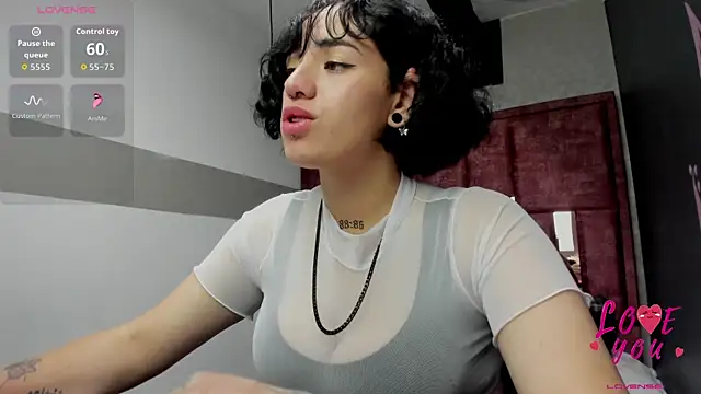 Kiara Fox   online show from April 2026 08:46:01 AM