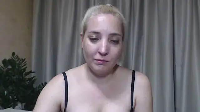 Snapshot of sweetpussy chatting on July 2026 05:23:02 PM sweetpussy online show from July 2026 05:23:02 PM