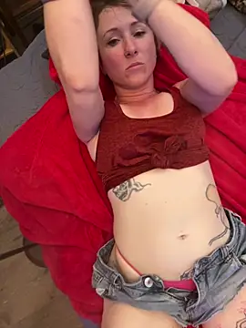 alluringpixie online show from April 2026 07:58:01 PM