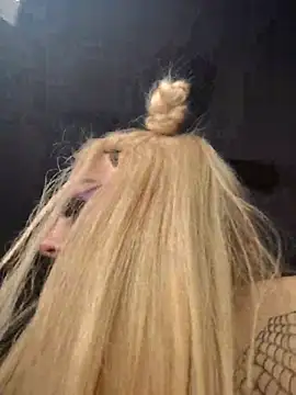 SpiderRose online show from December 2025 06:07:02 AM