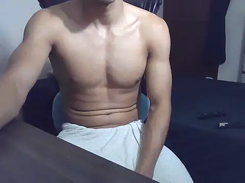 Patrick3 5556 online show from April 2026 01:34:02 PM